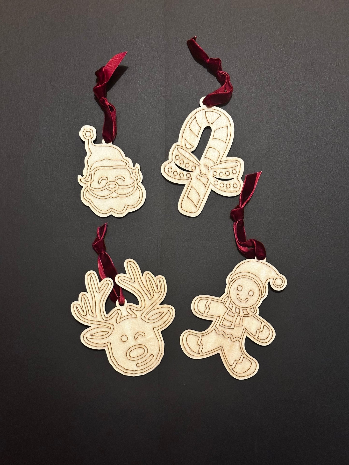 Wood ornaments / tag sets