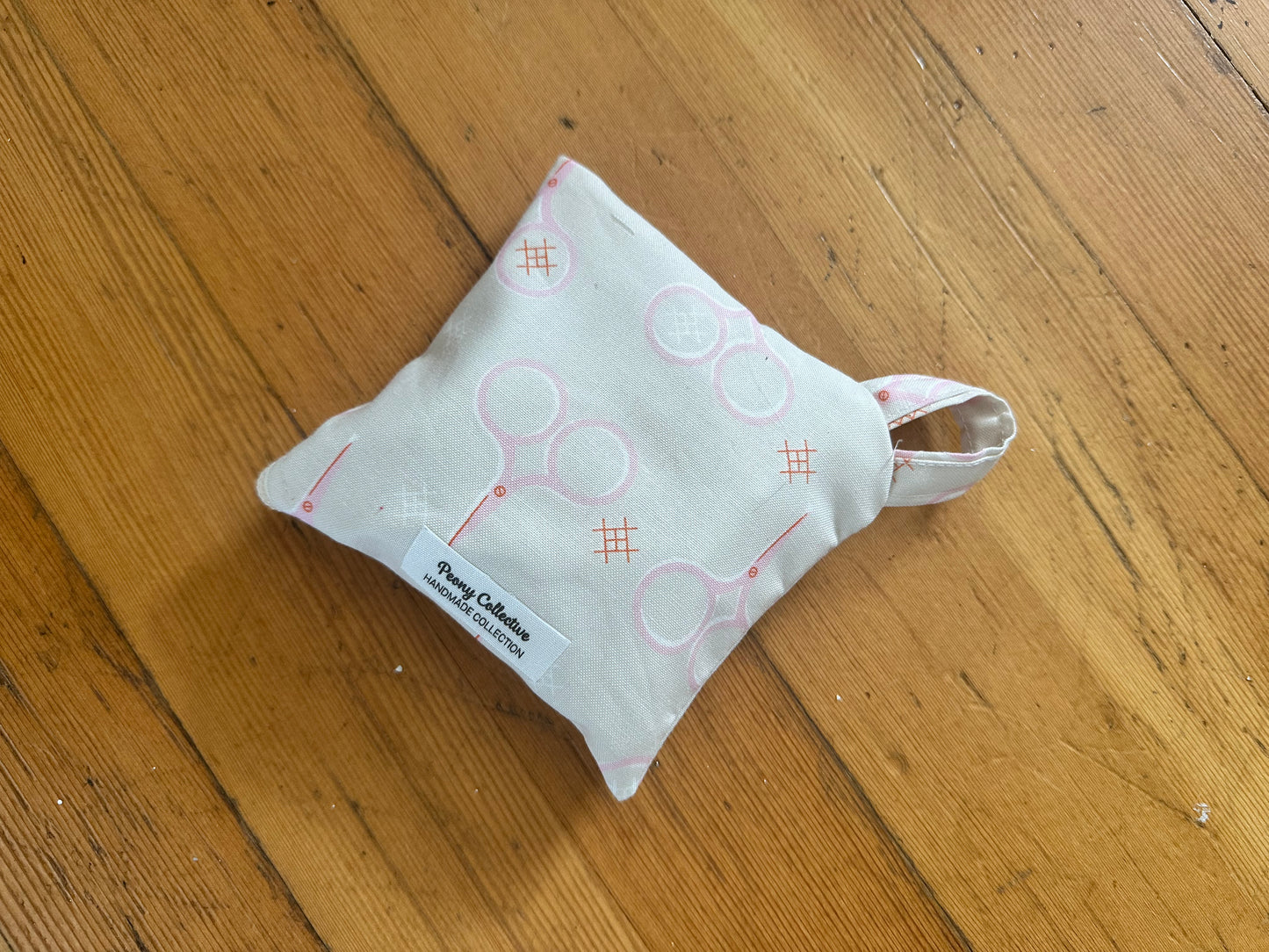 Pouch with clips