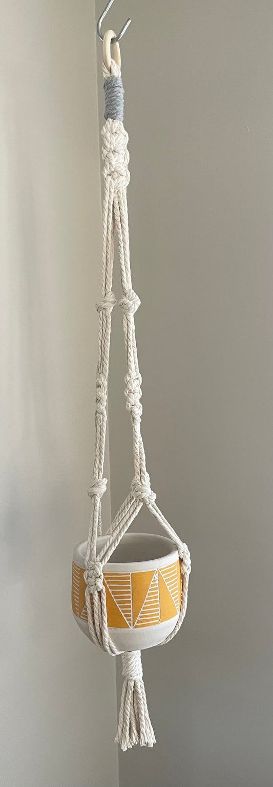 Simple Macrame Plant Hanger